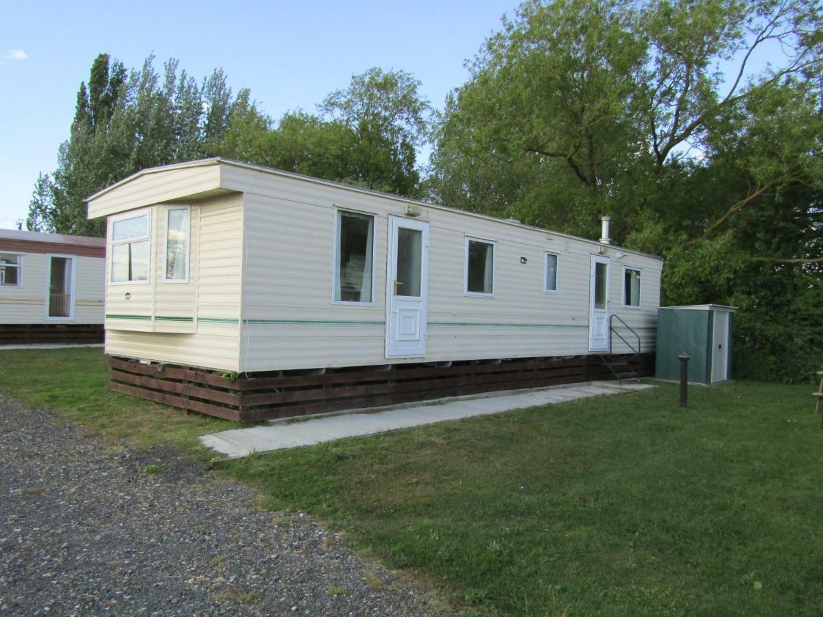 Fenlake Holiday Accommodation Metheringham Zewnętrze zdjęcie